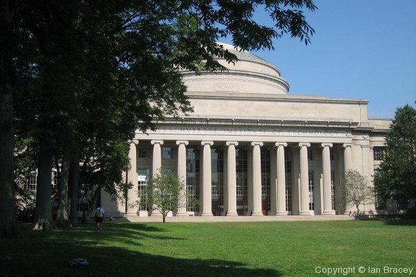 MIT & USA - Photo 2